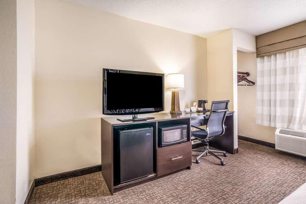 Sleep Inn & Suites Jacksonville Near Camp Lejeune Room photo